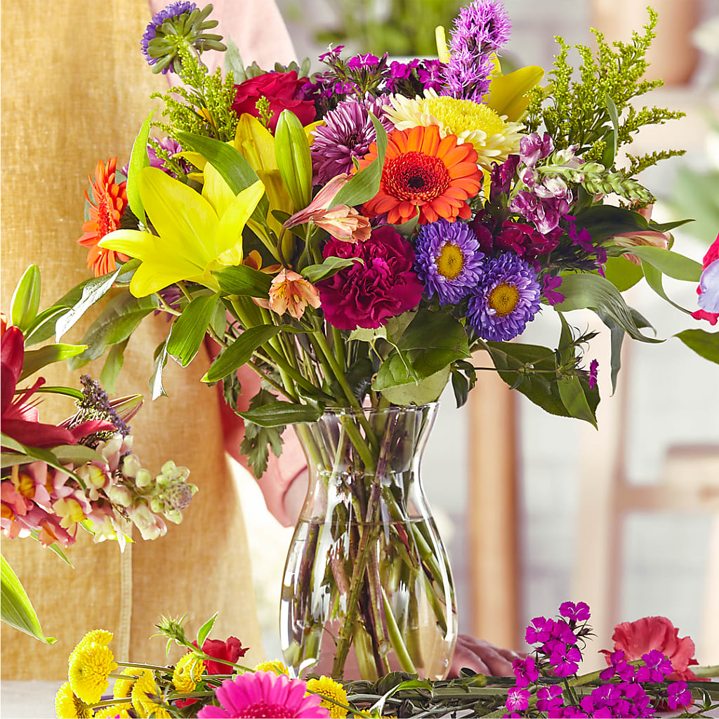 Bold & Bright – A Florist Original – Colonial Nursery Garden Center, Ladysmith WI