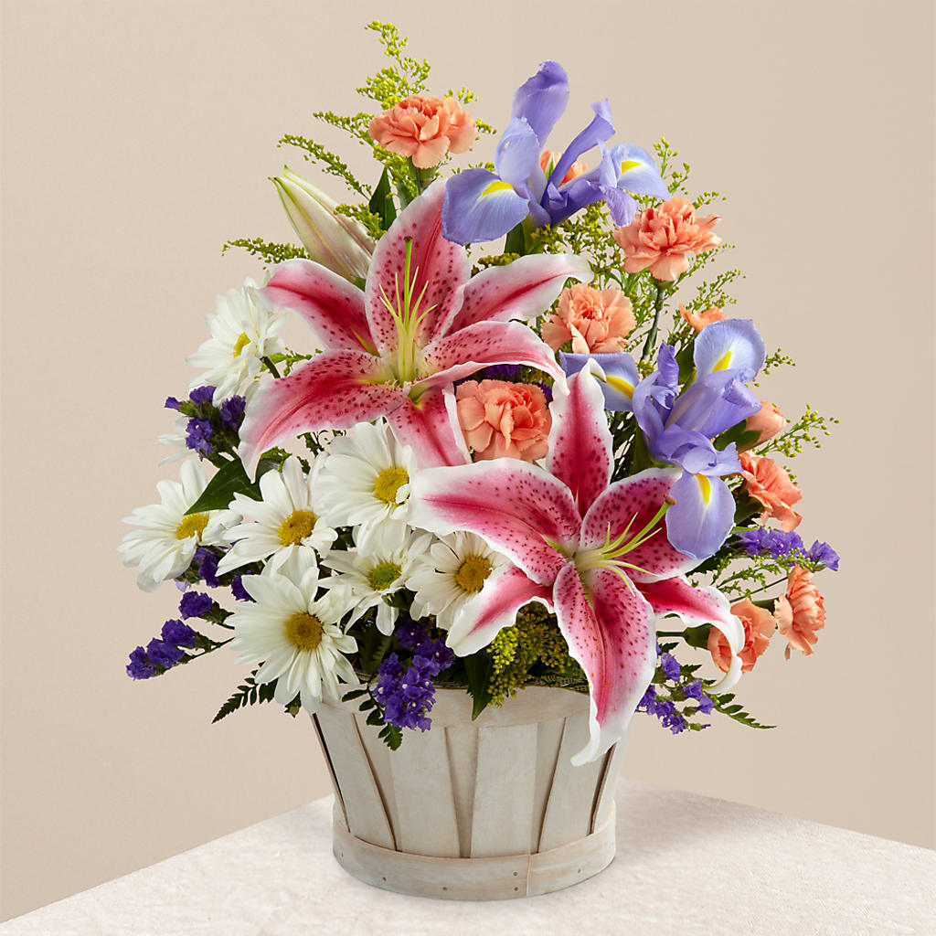 The Wondrous Nature Bouquet – Colonial Nursery Garden Center, Ladysmith WI