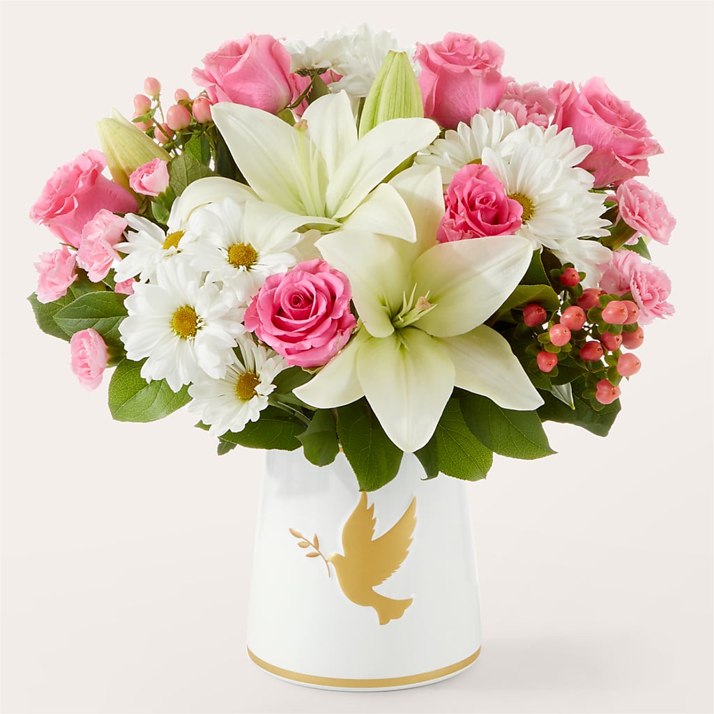Whispers of Comfort Bouquet – Colonial Nursery Garden Center, Ladysmith WI