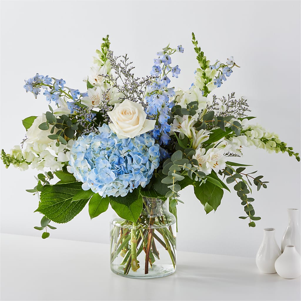 Coastal Blossom Bouquet – Colonial Nursery Garden Center, Ladysmith WI
