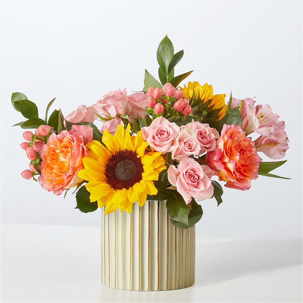Sun's Out Bouquet – Colonial Nursery Garden Center, Ladysmith WI