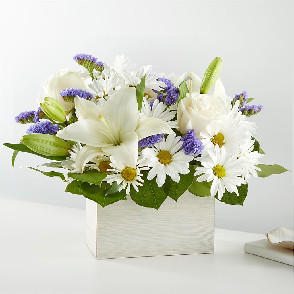 Beyond Blue Box Bouquet – Colonial Nursery Garden Center, Ladysmith WI
