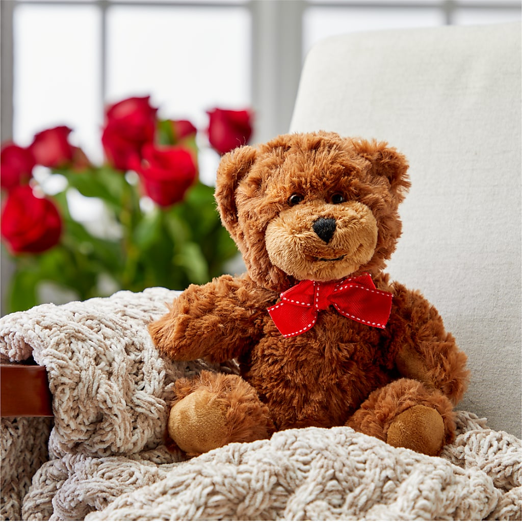 Romantic Long Stem Red Rose Bouquet Bundles – Colonial Nursery Garden Center, Ladysmith WI