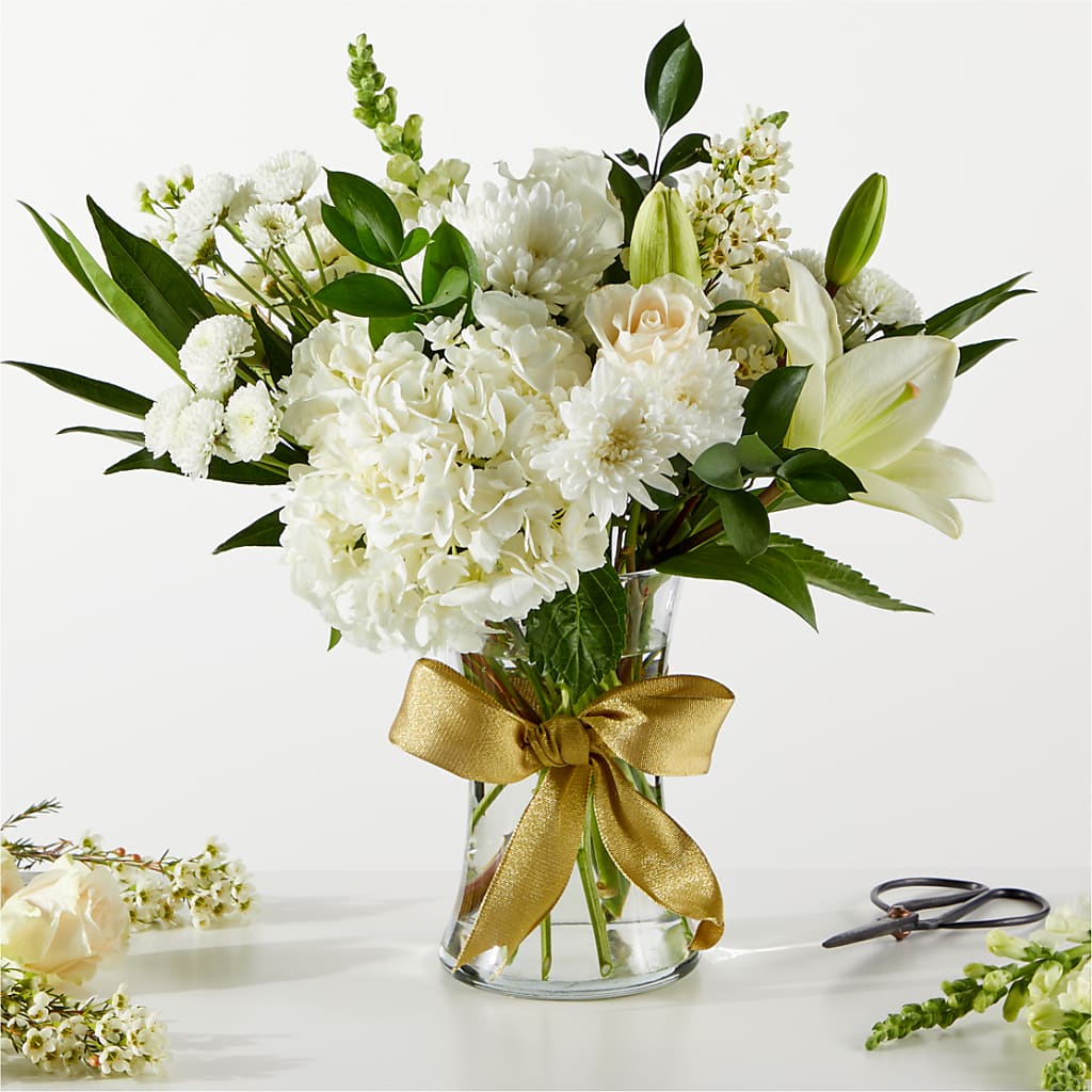 New Beginnings – A Florist Original – Colonial Nursery Garden Center, Ladysmith WI