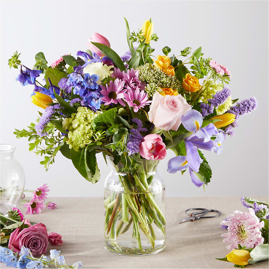 Pastel Tradition - A Florist Original – Colonial Nursery Garden Center, Ladysmith WI