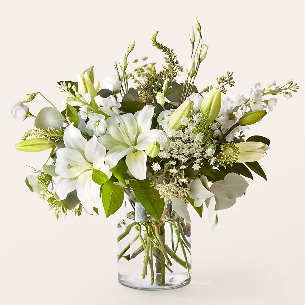 Alluring Elegance Bouquet – Colonial Nursery Garden Center, Ladysmith WI