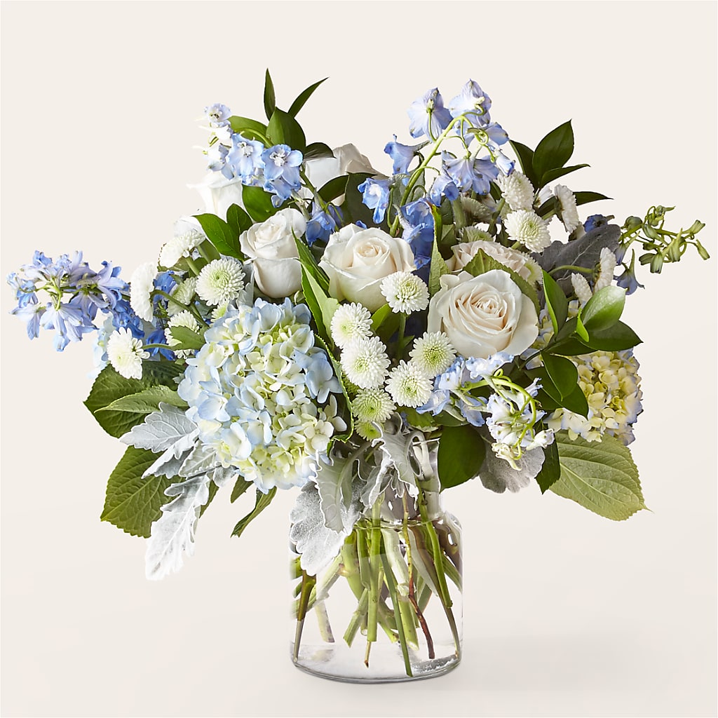 Clear Skies Bouquet – Colonial Nursery Garden Center, Ladysmith WI