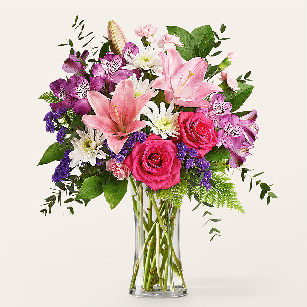 Lace & Pearls Bouquet – Colonial Nursery Garden Center, Ladysmith WI