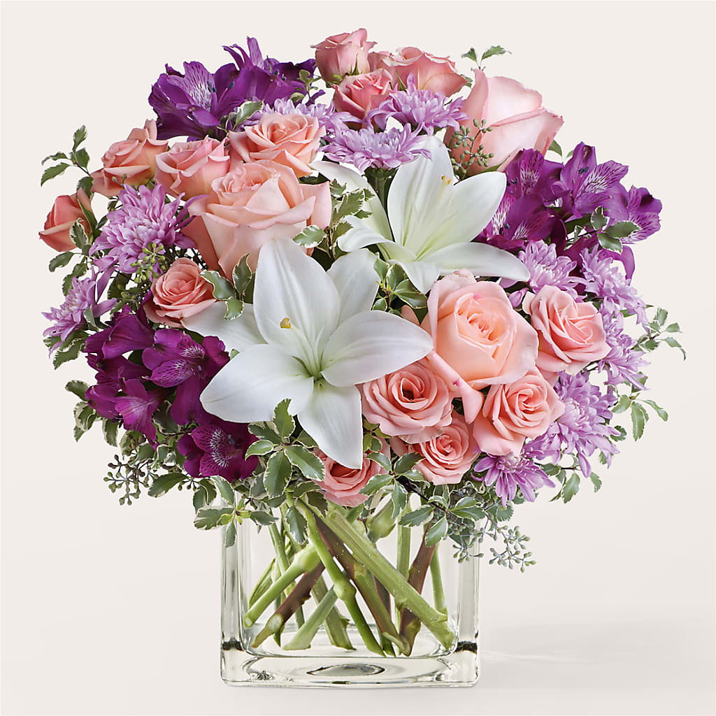 Mani Pedi Bouquet – Colonial Nursery Garden Center, Ladysmith WI