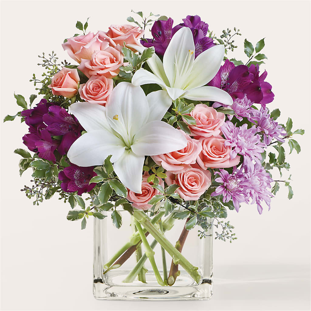 Mani Pedi Bouquet – Colonial Nursery Garden Center, Ladysmith WI