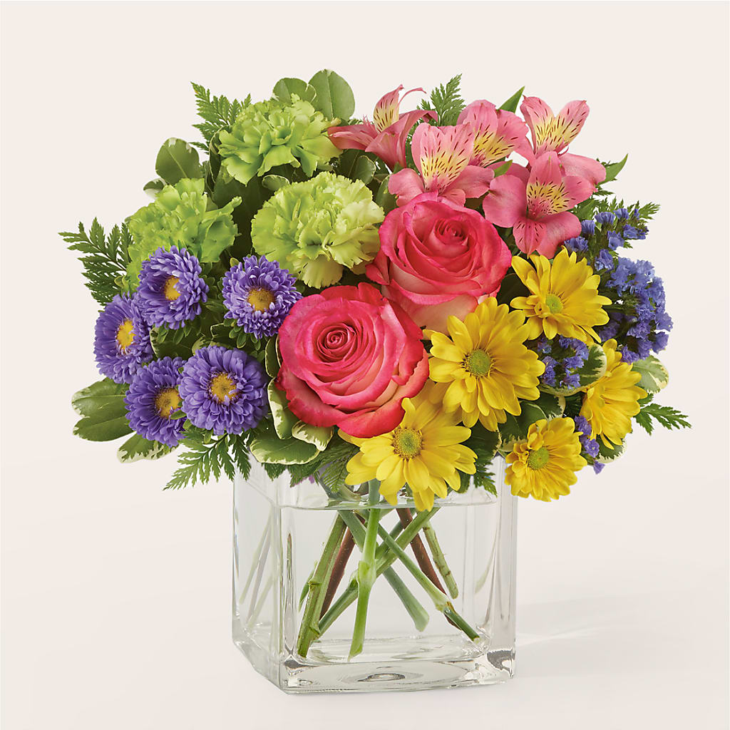 Candy Jar Bouquet – Colonial Nursery Garden Center, Ladysmith WI