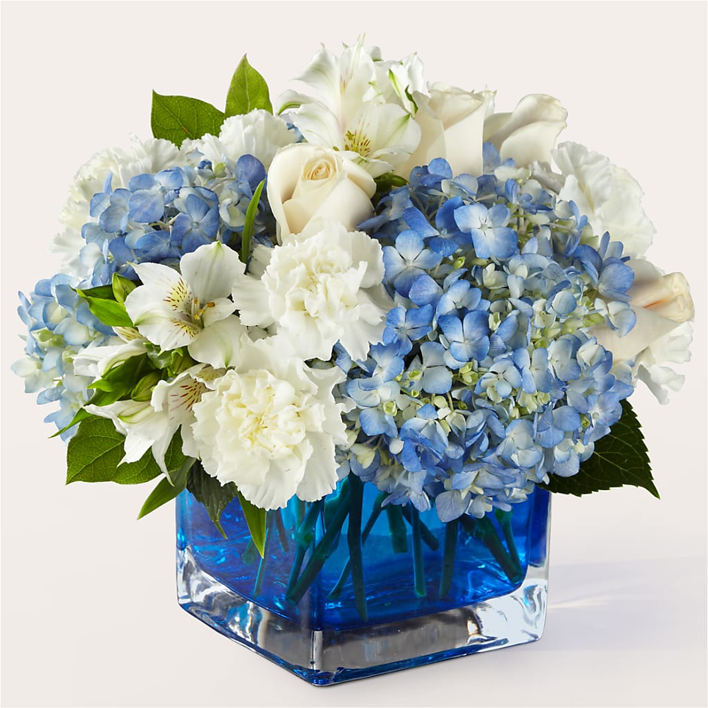 Soothing Waters Bouquet – Colonial Nursery Garden Center, Ladysmith WI