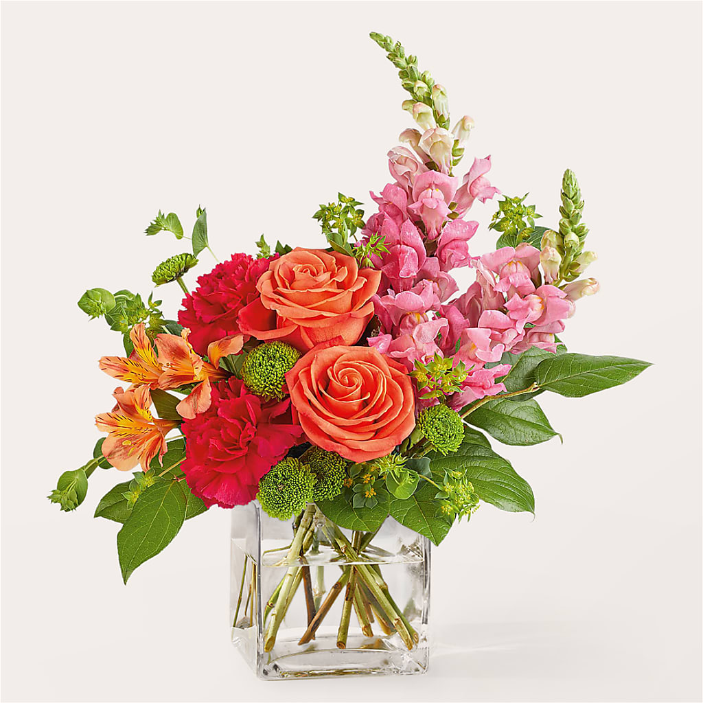 Cosmopolitan Bouquet – Colonial Nursery Garden Center, Ladysmith WI