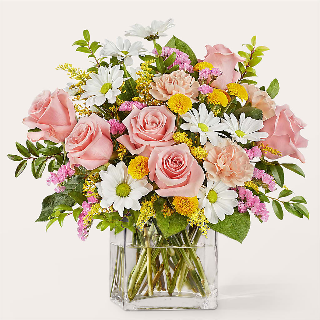 Country Cottage Bouquet – Colonial Nursery Garden Center, Ladysmith WI