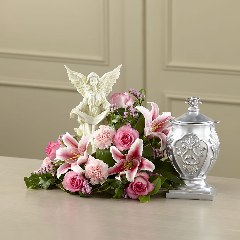Divinity Arrangement – Colonial Nursery Garden Center, Ladysmith WI