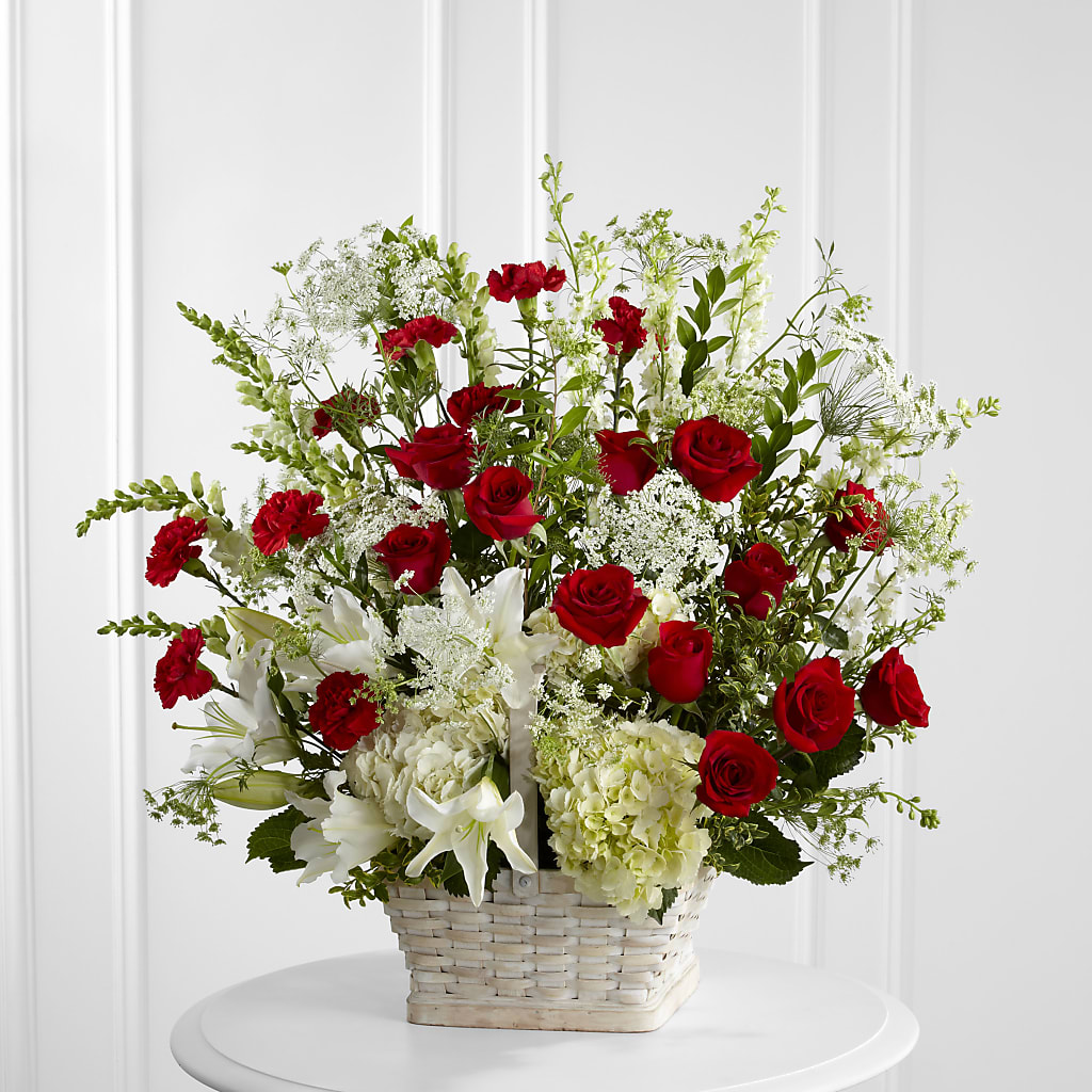 In Loving Memory Arrangement – Colonial Nursery Garden Center, Ladysmith WI
