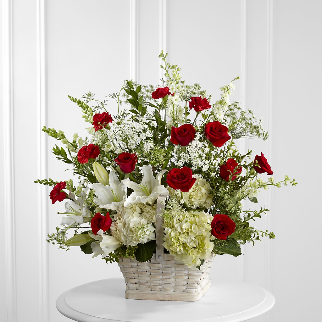 In Loving Memory Arrangement – Colonial Nursery Garden Center, Ladysmith WI