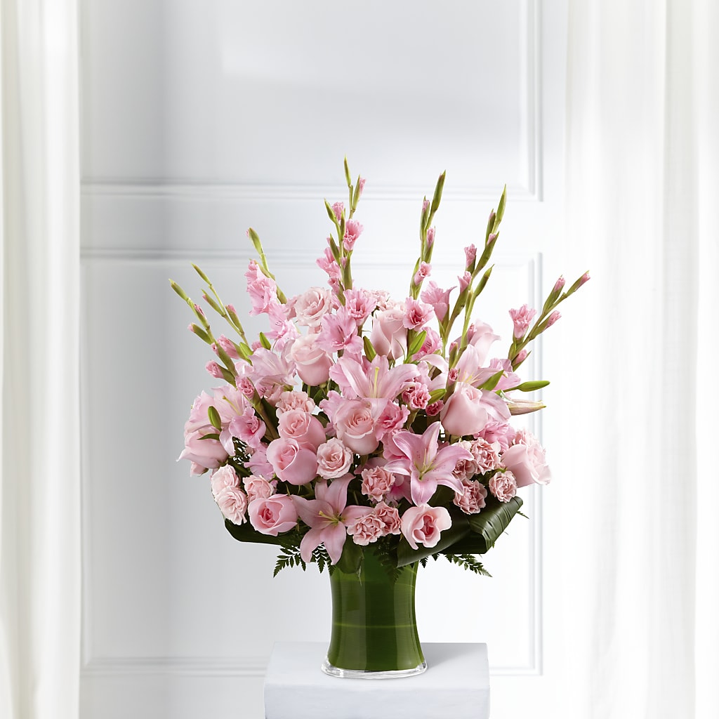 Lovely Tribute Bouquet – Colonial Nursery Garden Center, Ladysmith WI