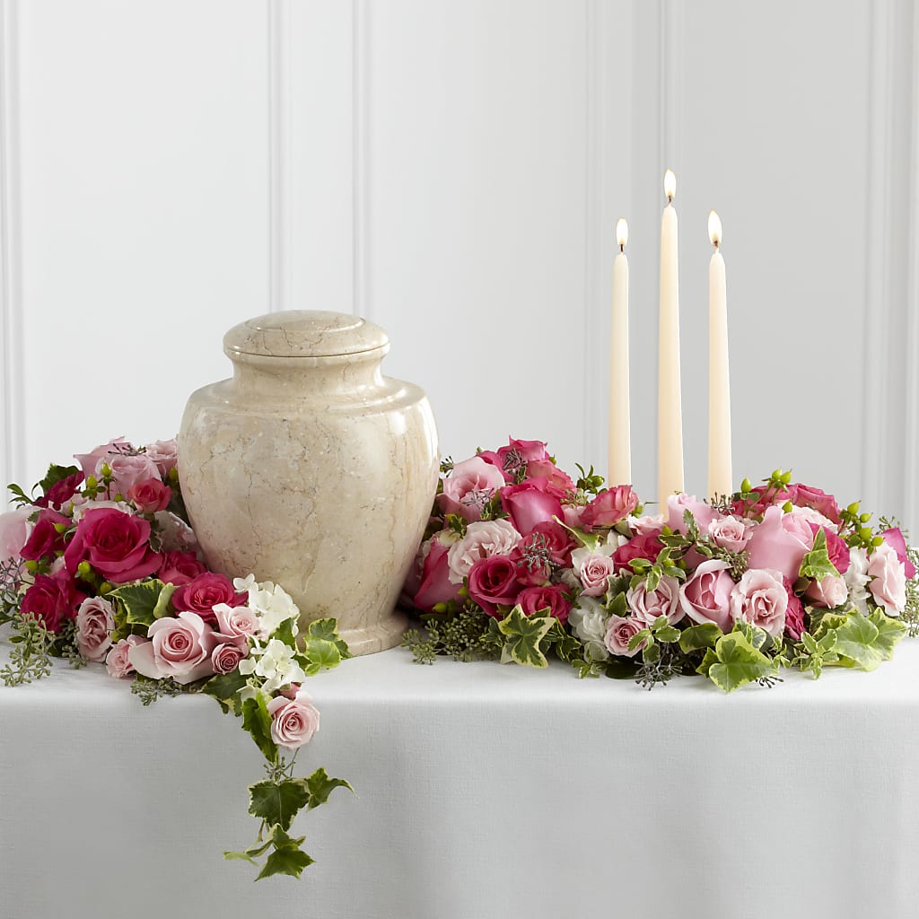 Remembrance Arrangement – Colonial Nursery Garden Center, Ladysmith WI
