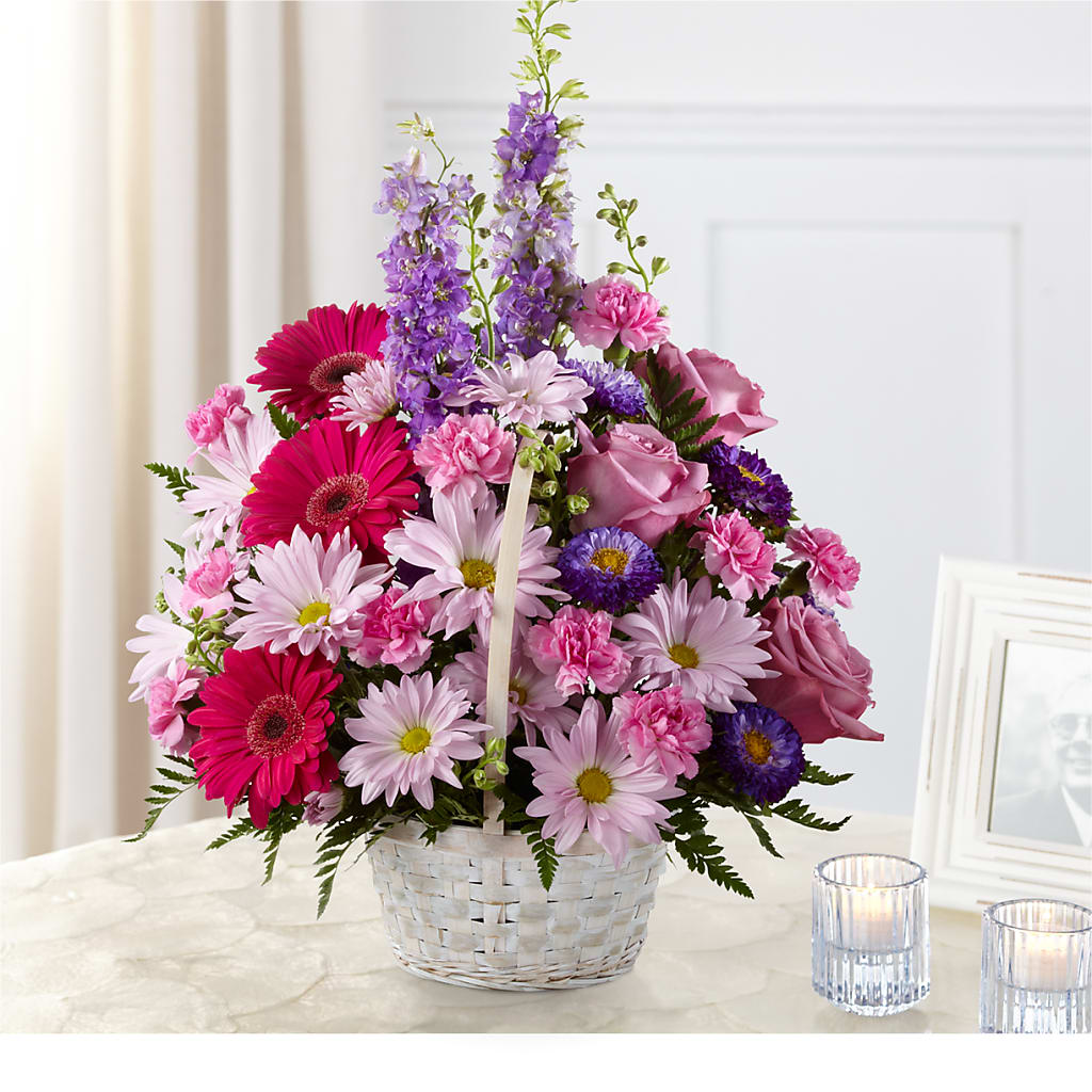 Pastel Peace Basket – Colonial Nursery Garden Center, Ladysmith WI