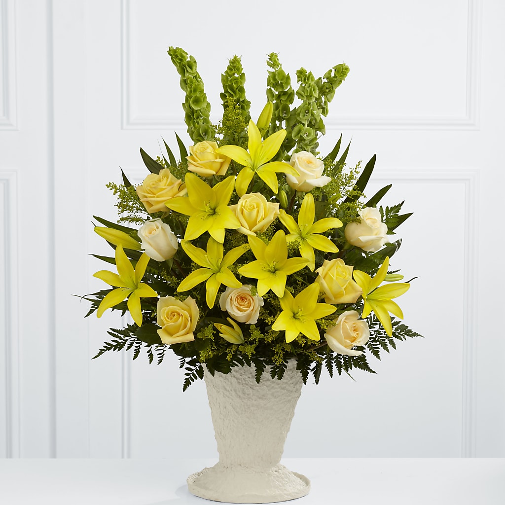 Golden Memories Arrangement – Colonial Nursery Garden Center, Ladysmith WI