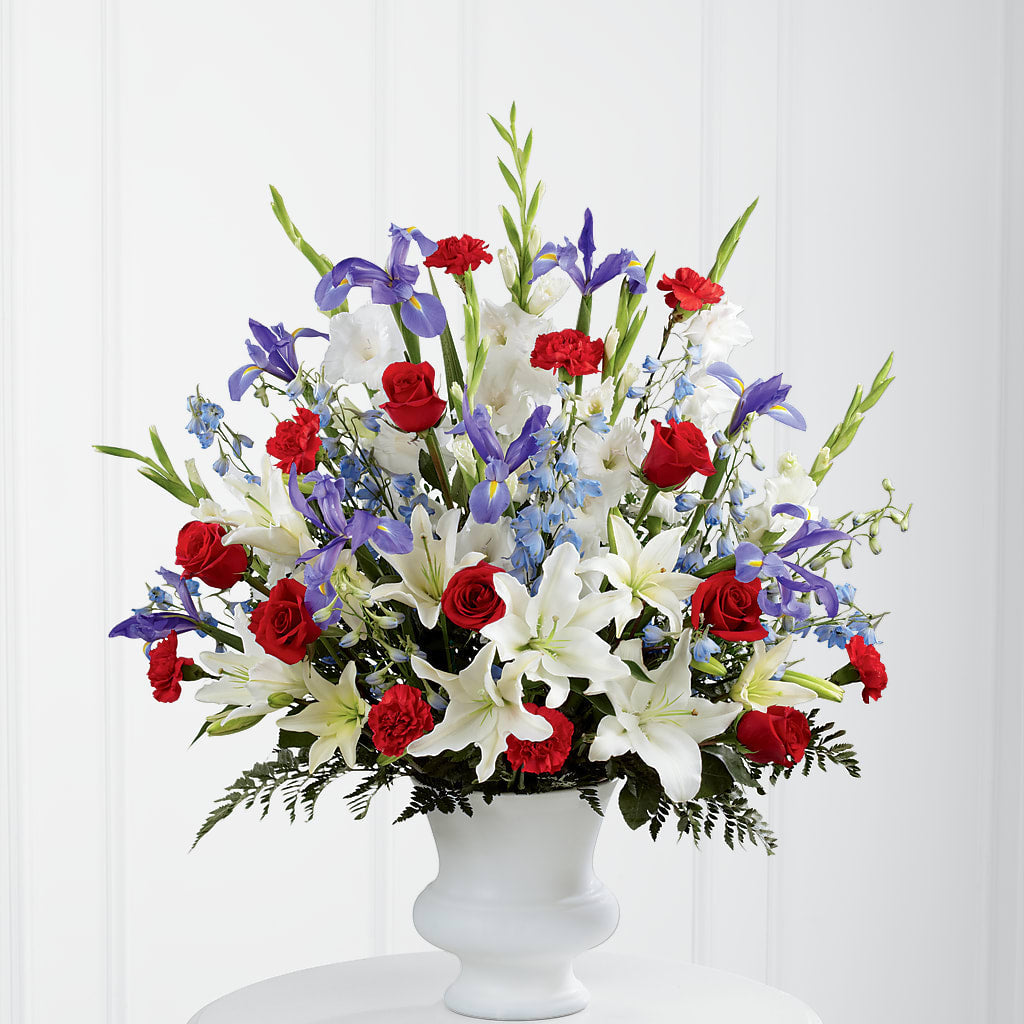 Gratitude Arrangement – Colonial Nursery Garden Center, Ladysmith WI