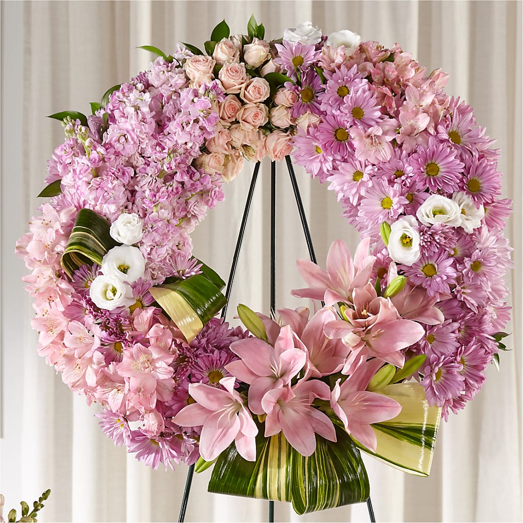 Gift of Warmth Wreath – Colonial Nursery Garden Center, Ladysmith WI