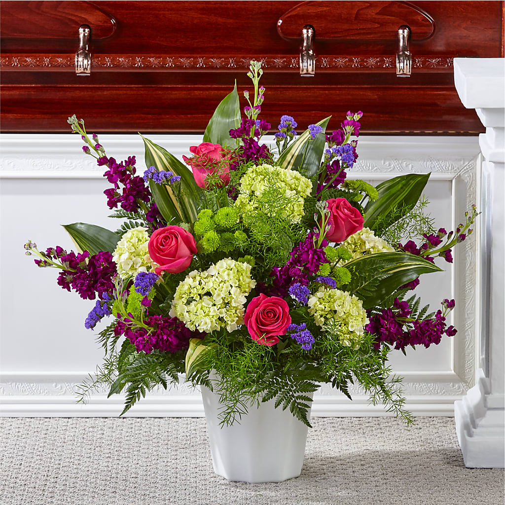 Beautiful Horizons Floor Basket – Colonial Nursery Garden Center, Ladysmith WI