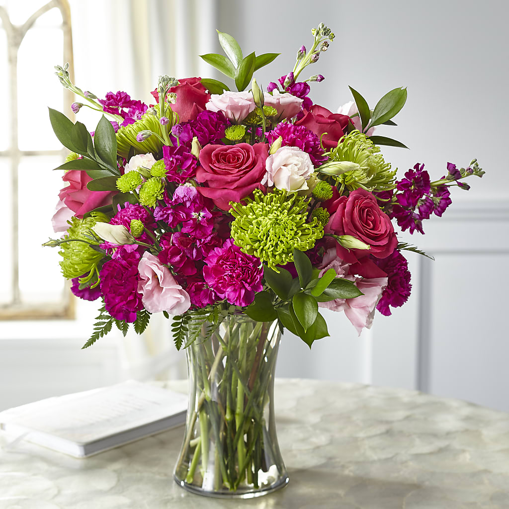 Everlasting Embrace Bouquet – Colonial Nursery Garden Center, Ladysmith WI