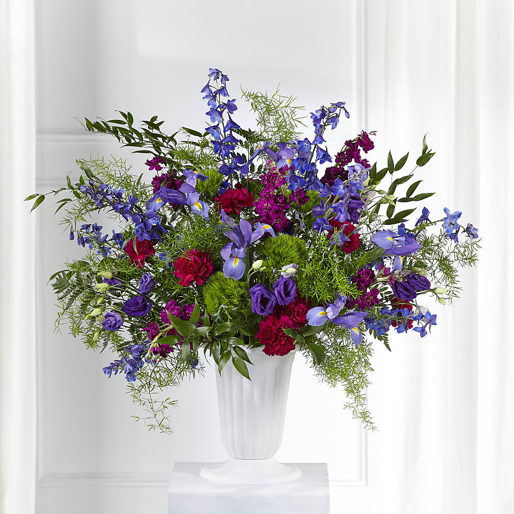 Memorial of Life Arrangement – Colonial Nursery Garden Center, Ladysmith WI