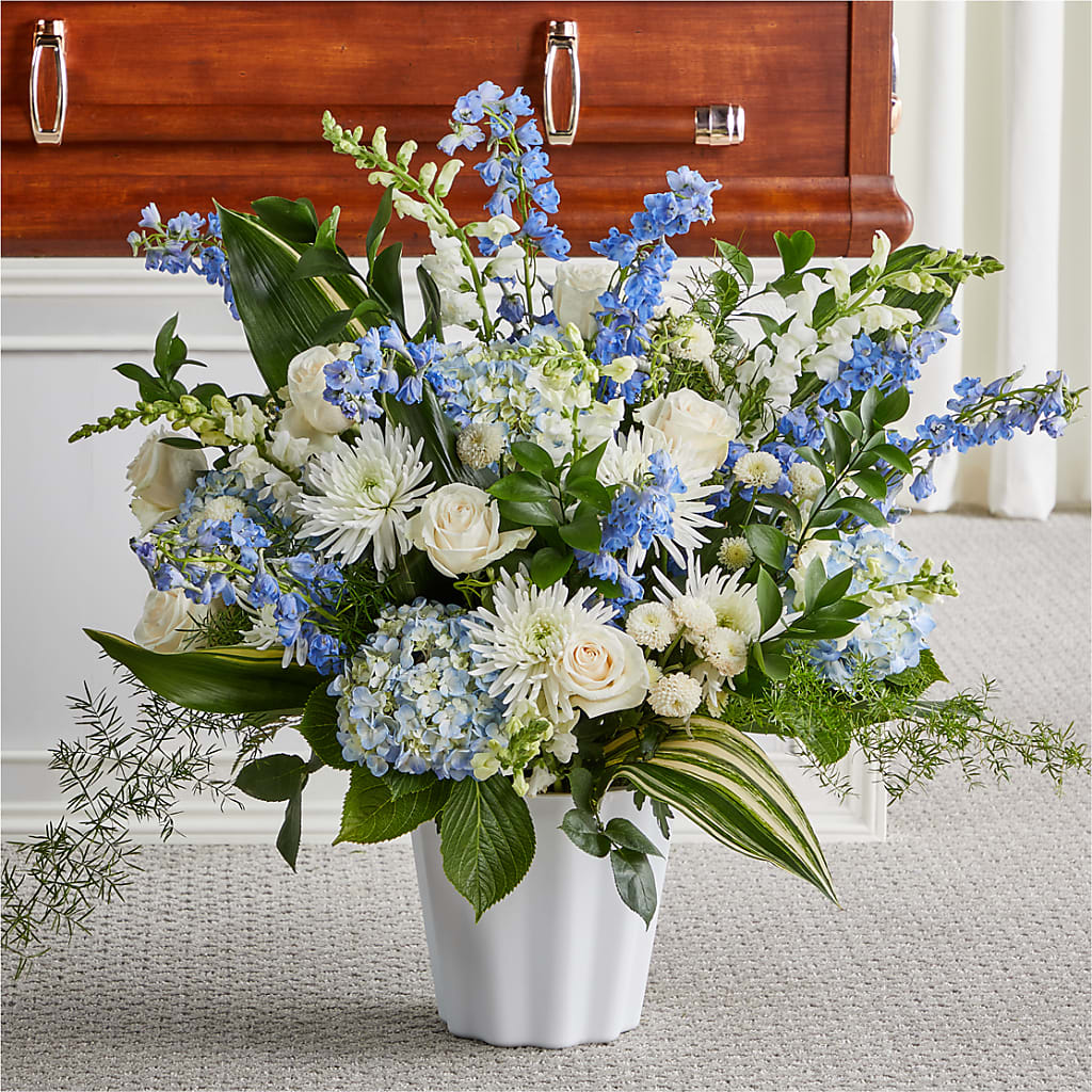 Everlasting Memories Floor Basket – Colonial Nursery Garden Center, Ladysmith WI