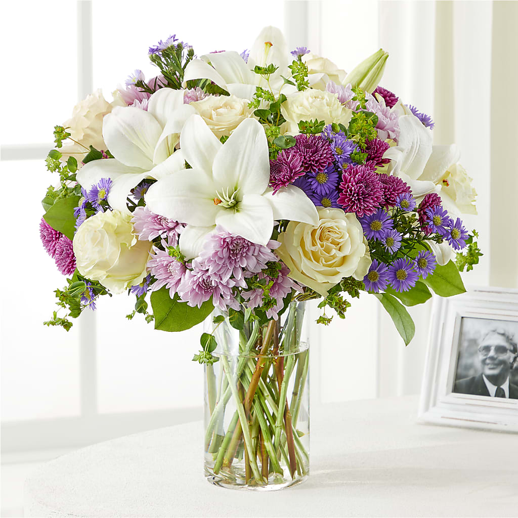 Wishing Peace Bouquet – Colonial Nursery Garden Center, Ladysmith WI