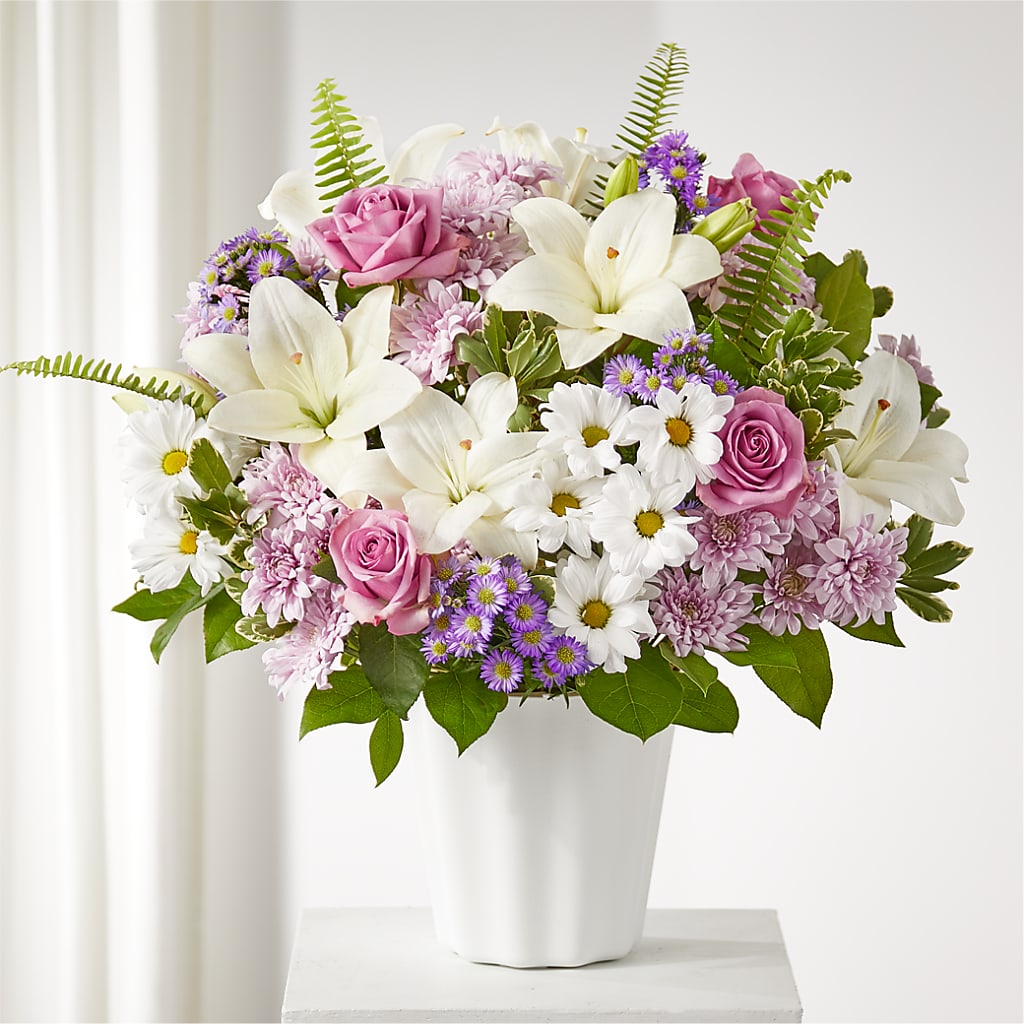 Warmest Thoughts Tabletop Basket – Colonial Nursery Garden Center, Ladysmith WI