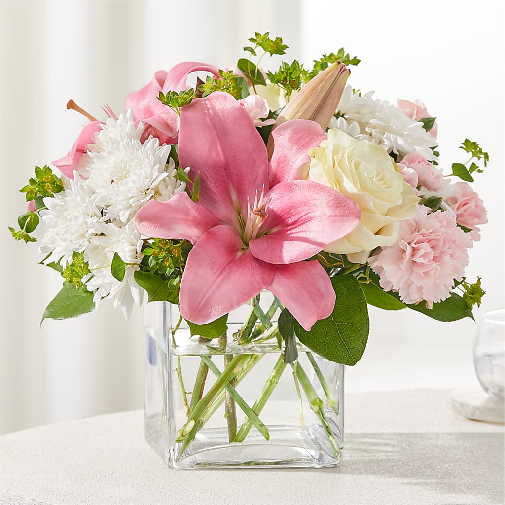 By Your Side Bouquet – Colonial Nursery Garden Center, Ladysmith WI