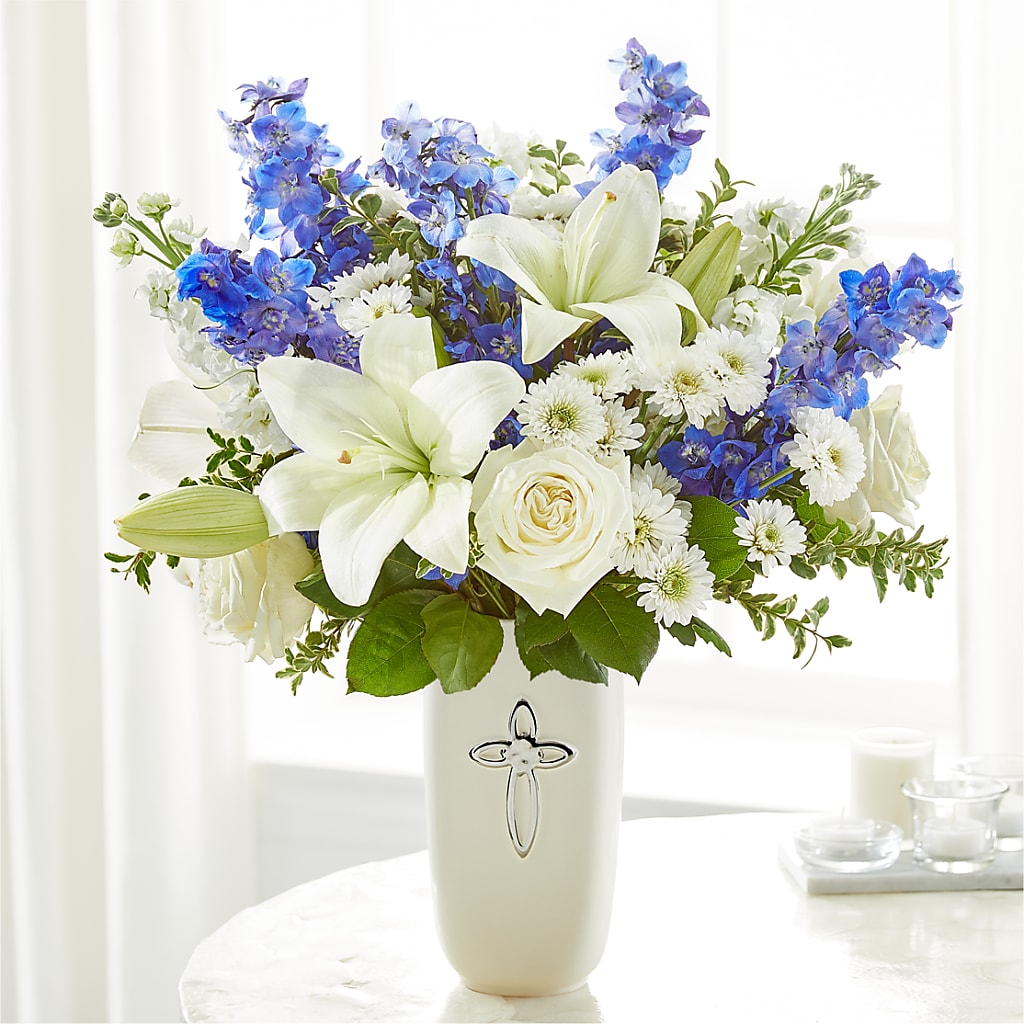 Heavenly Blossoms Bouquet – Colonial Nursery Garden Center, Ladysmith WI