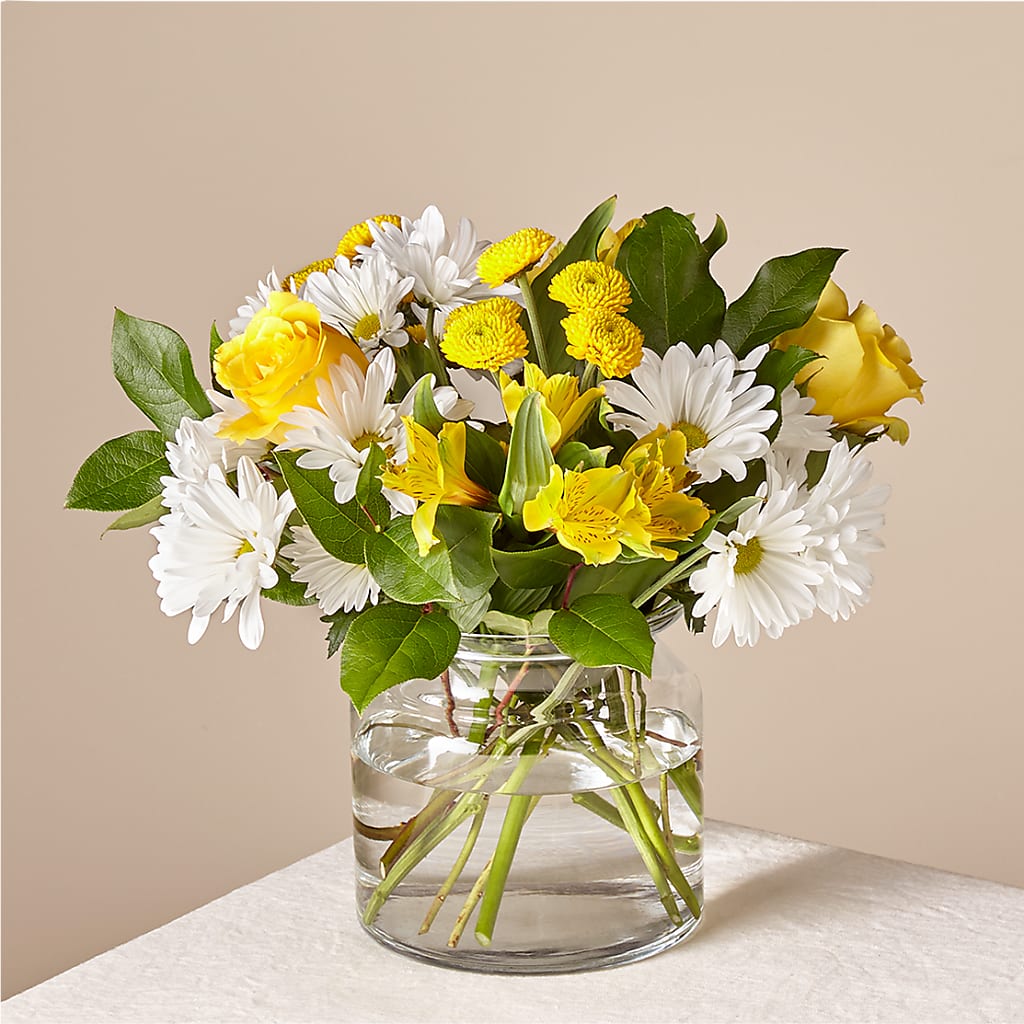 Sunny Sentiments Bouquet – Colonial Nursery Garden Center, Ladysmith WI