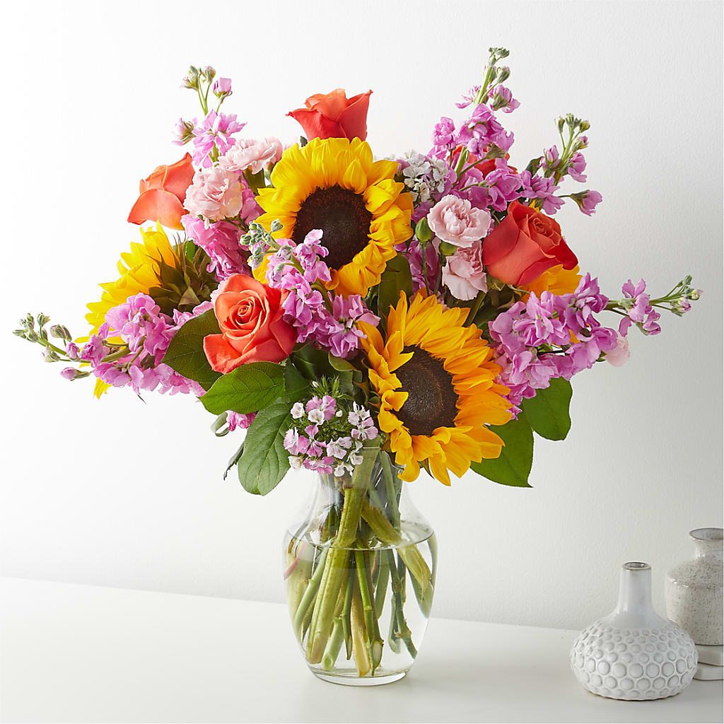 Yellow Brick Road Bouquet – Colonial Nursery Garden Center, Ladysmith WI