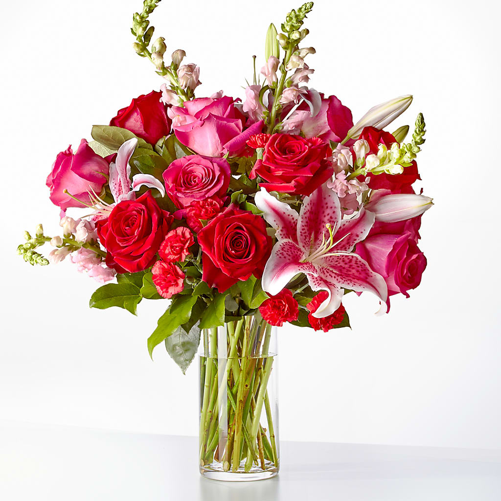 Love at First Sight Bouquet – Colonial Nursery Garden Center, Ladysmith WI