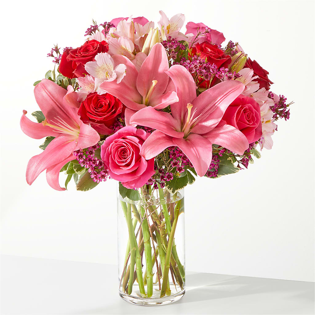 Lucky in Love Bouquet – Colonial Nursery Garden Center, Ladysmith WI
