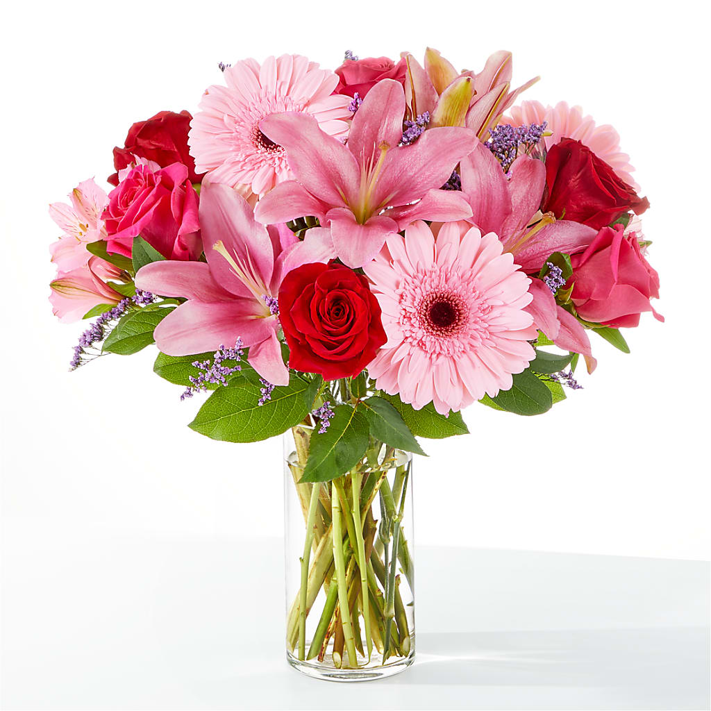 Lots of Love Bouquet – Colonial Nursery Garden Center, Ladysmith WI