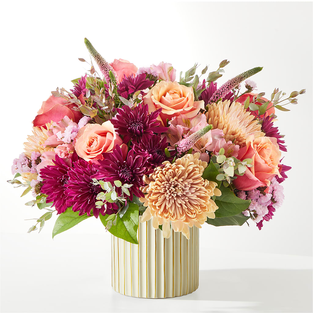 Berry Cobbler Bouquet with Ivory Vase – Colonial Nursery Garden Center, Ladysmith WI