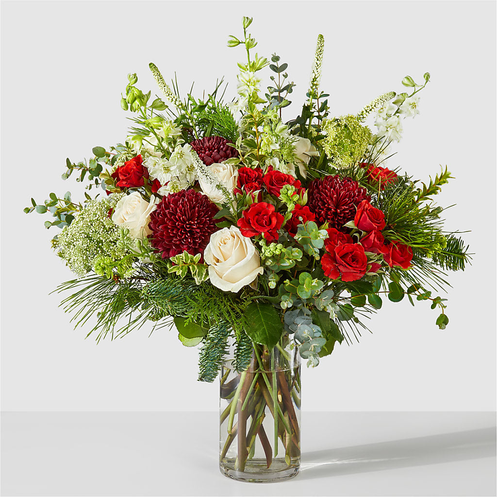 Favorite Traditions Bouquet – Colonial Nursery Garden Center, Ladysmith WI