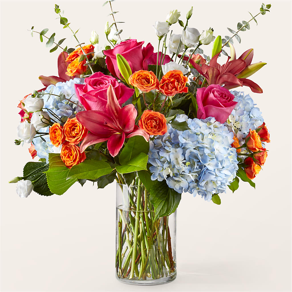 Awestruck Luxury Bouquet – Colonial Nursery Garden Center, Ladysmith WI