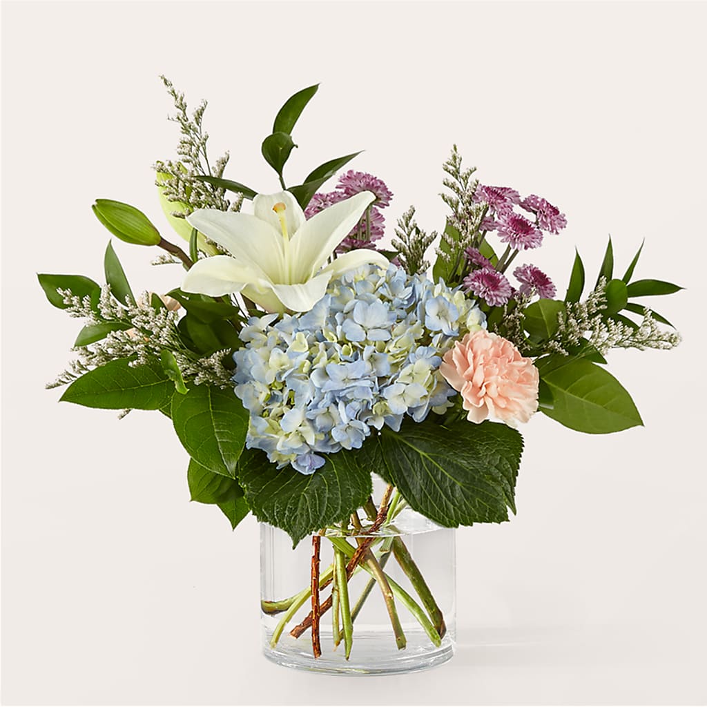 Slow Mornings Bouquet – Colonial Nursery Garden Center, Ladysmith WI