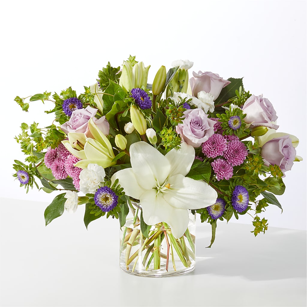 April Showers Bouquet – Colonial Nursery Garden Center, Ladysmith WI