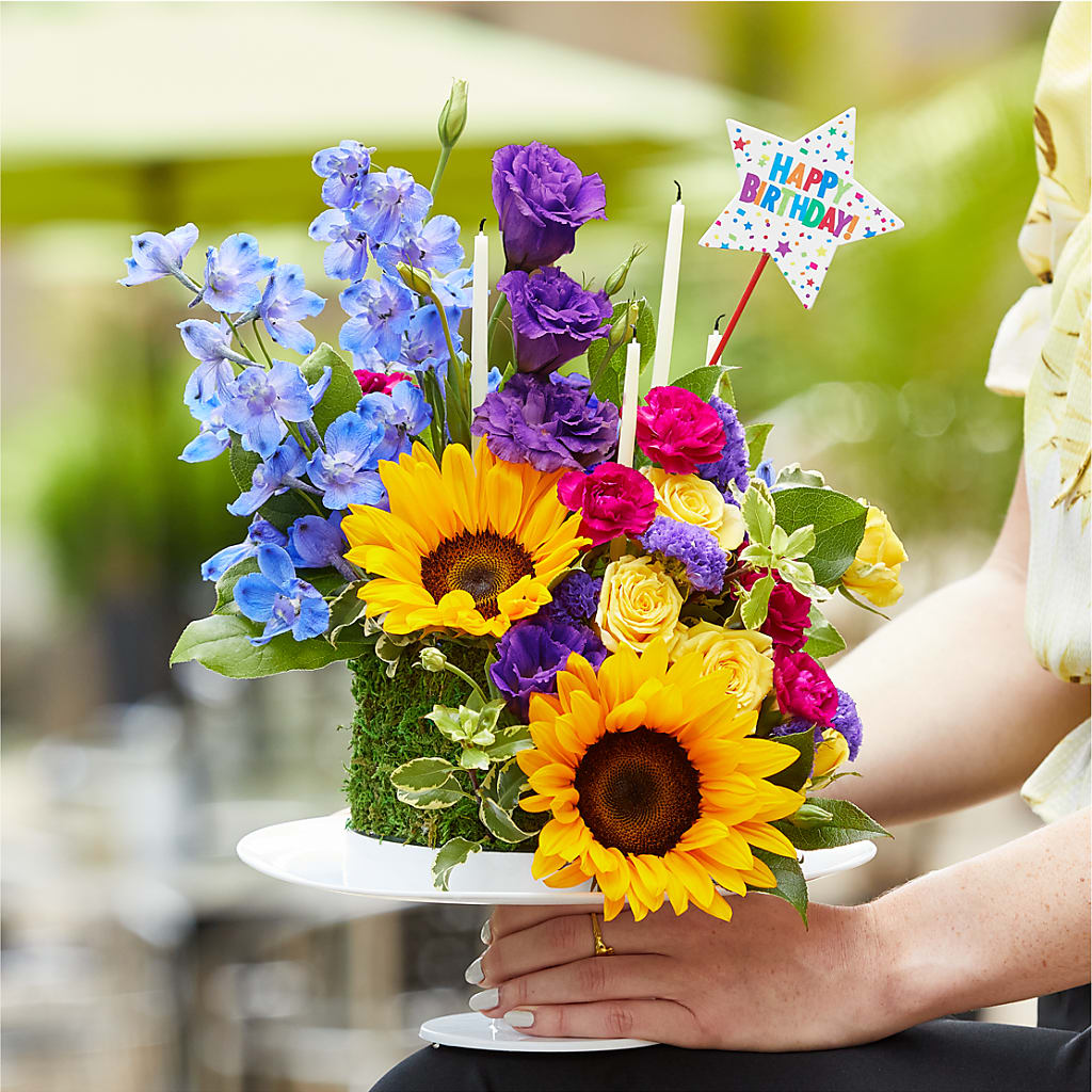 Star of the Day Floral Cake – Colonial Nursery Garden Center, Ladysmith WI