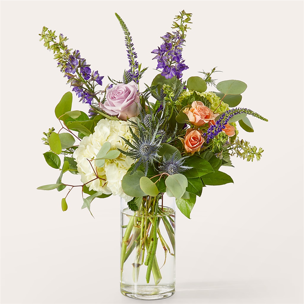 Appealing Aura Bouquet – Colonial Nursery Garden Center, Ladysmith WI