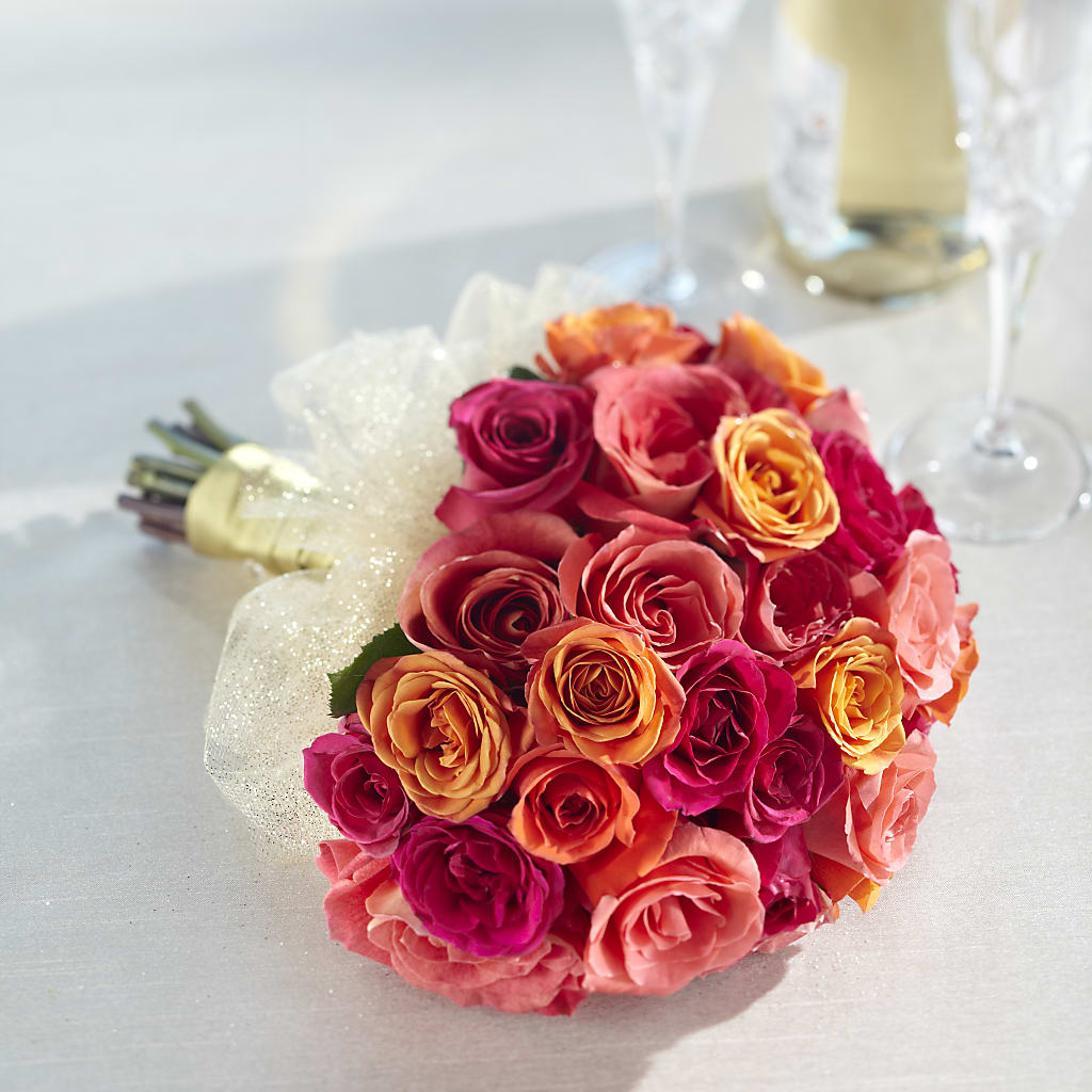 Sweet Roses Bouquet – Colonial Nursery Garden Center, Ladysmith WI