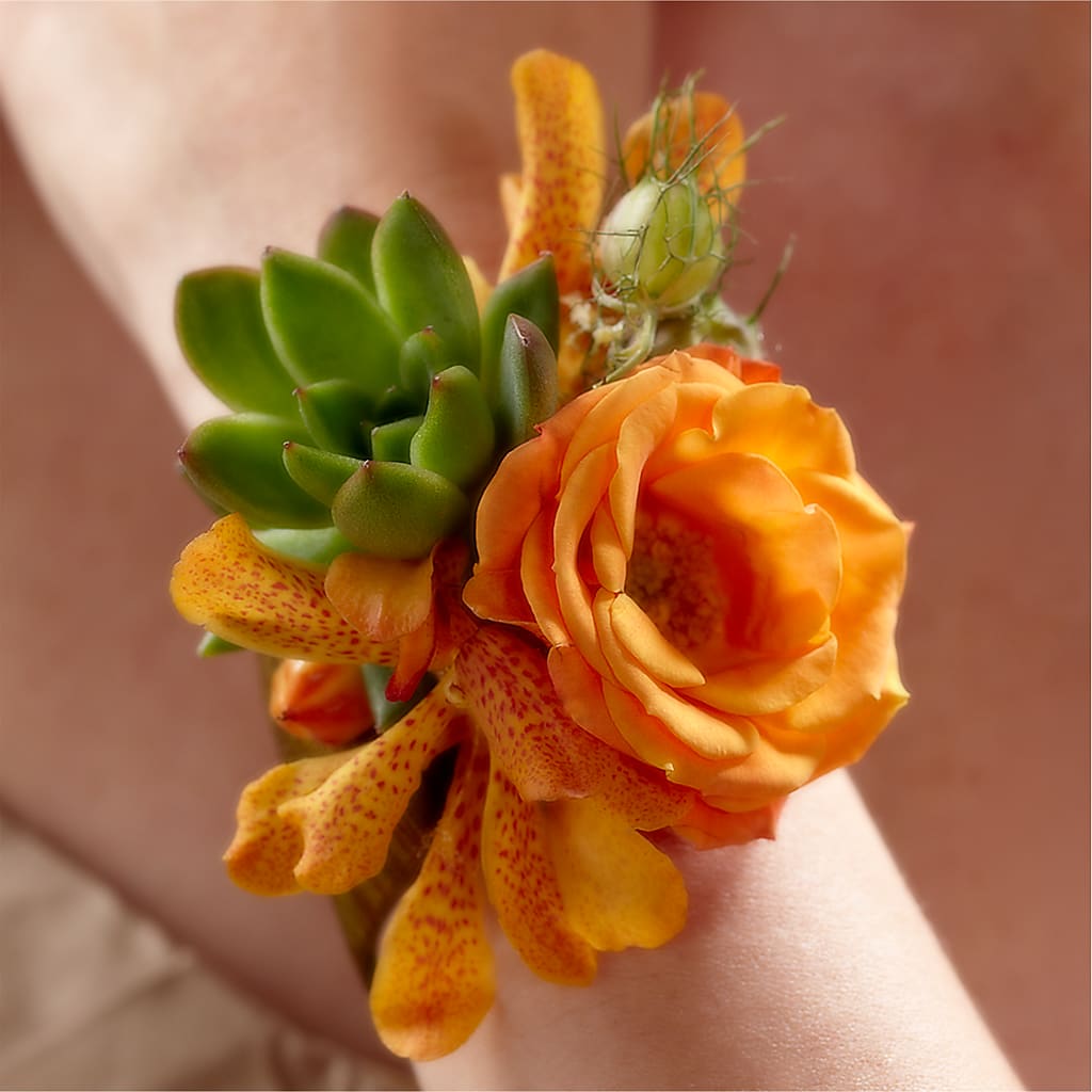 Irresistible Love Wrist Corsage – Colonial Nursery Garden Center, Ladysmith WI