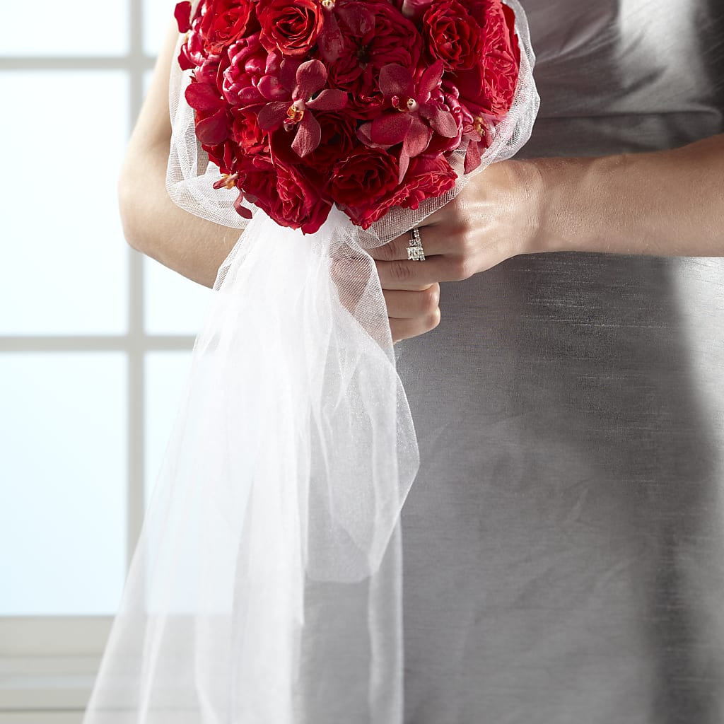 Desire Bouquet – Colonial Nursery Garden Center, Ladysmith WI